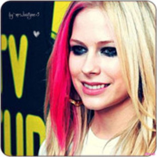 Avril Lavigne _ 004 - Gosh my pictures with AvriL _ Dont copy them _ FAKES