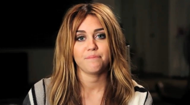 017 - x Miley Cyrus Talks About Cytsic Fibrosis x
