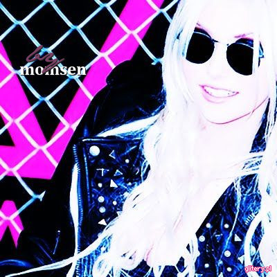 `Love!`[Claudia] - x Taylor Momsen