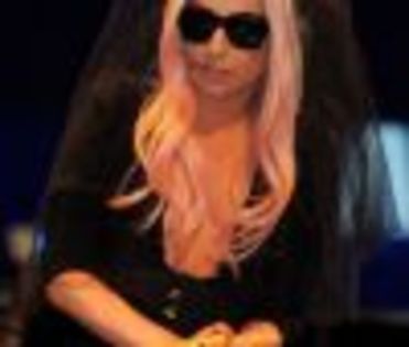 thumb_lady_gaga_003