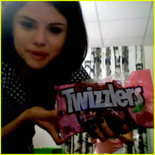 selena-gomez-twizzlers - Selena Gomez