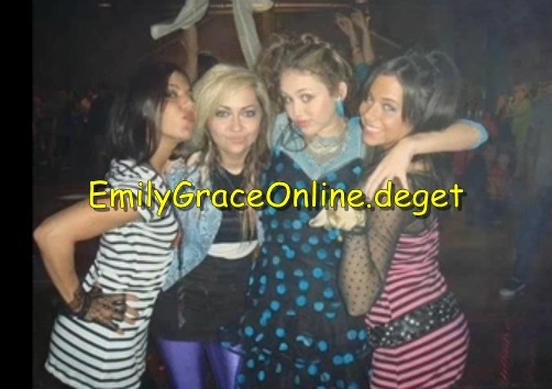 miley's 15h b-day10 - miley_s 15th b-day- party