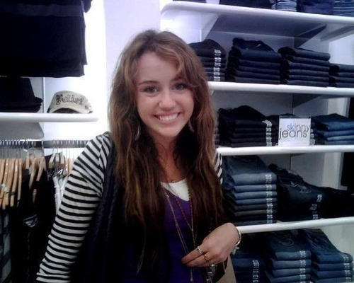 4512215085_9a214b9647 - 0_All my Pictures with Miley Ray Cyrus