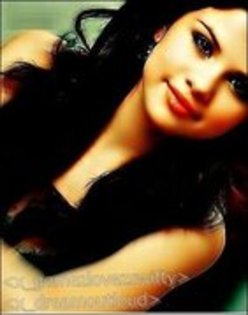 love sellz - My Idol 2 Is Selena