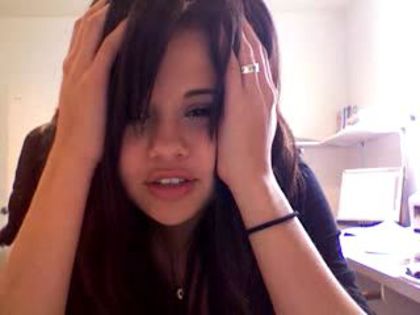 selenagomezfan_com-youtubevlog3-0006