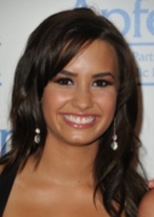 demmez (45) - all what you have to know about demi lovato