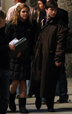 normal_onset-dh-305 - On set with Dan and Rupert-april 21st 2009