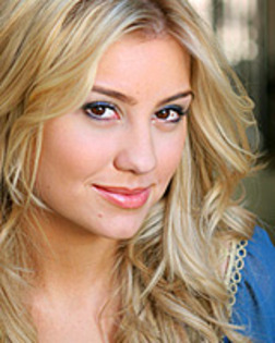 Chelsea Kane's pictures (6)