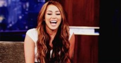 27838293_PMLBMQLKS - x GIF Miley Cyrus 01