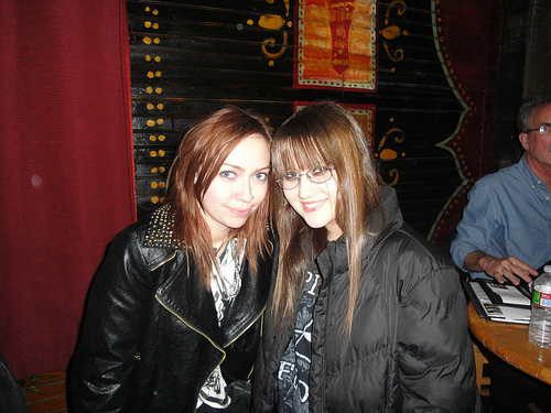 me and brandi cyrus - 0 who I know_some stars who have posers here