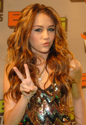 5051_MileyCyrus_Mazur_11649099_400