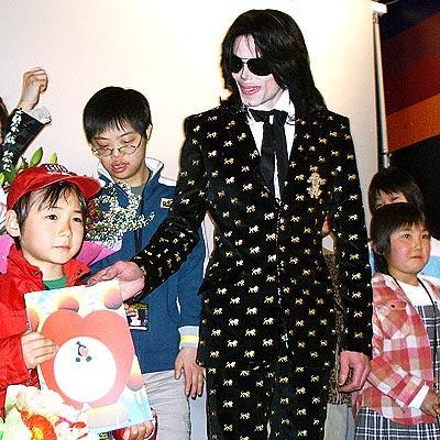 michael-jackson-orphange - Michael Jackson
