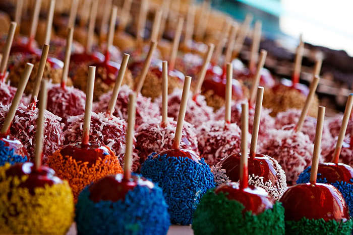 20081031212210_candy_apples - color