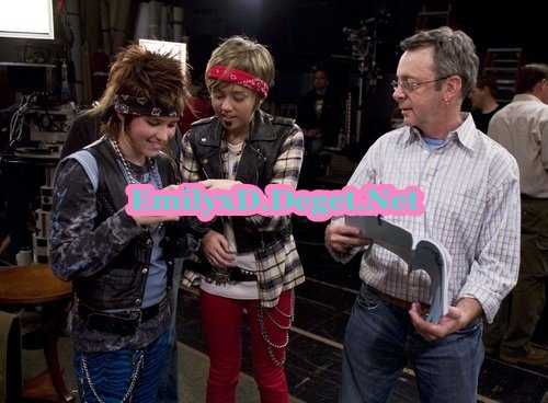 9 - Backstage Hannah Montana