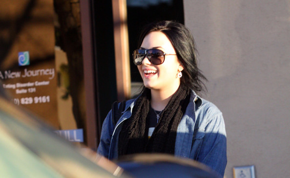 Demi+Lovato+Demi+Lovato+New+Journey+Eating+JlYjIrAx5BVl