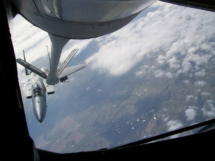 100_1445 - KC-135 Boom Operator