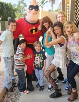 Spending the day at Disney World with Shake it Up Cast_7