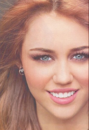 mileycyrusmagizinemileyC