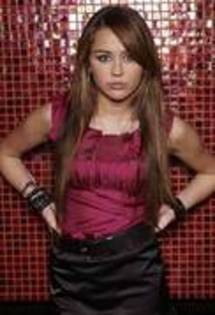 16133197_RZPWCYEBW - Sedinta foto Miley Cyrus 10