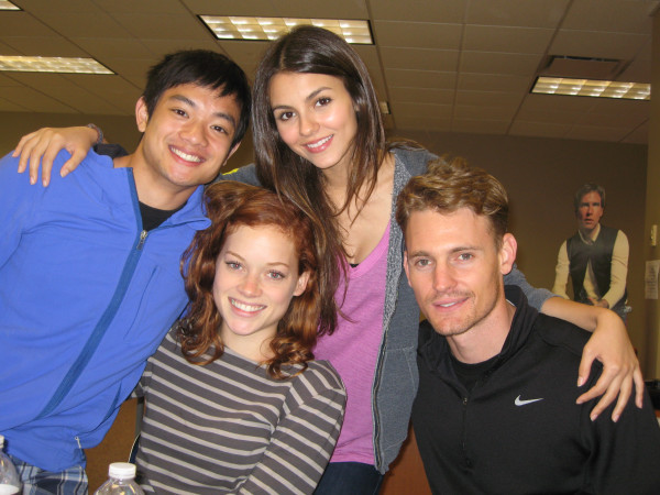 Behind the scenes pic of me w some of my \'Fun Size\' cast mates. @osricchau , Jane Levy, and Josh P - 0 0 _ Ayee _ Vicky is back