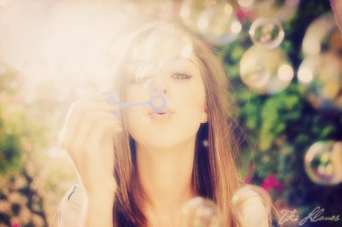 girl,bubbles,bubblegirl,mmmmmmm,bubble,colors-1dde69d2cd96f28d9dba21c18141fe47_h
