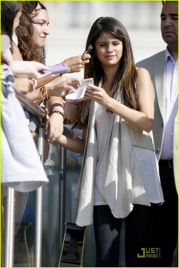 selena-gomez-victory-texas-10 - x - Selena Gomez - x