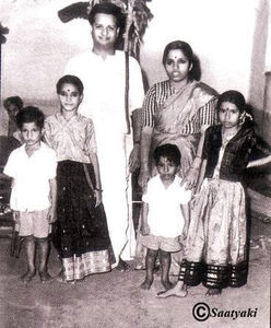 Seshendra with wife and children : 1962 - Seshendra Sharma Memorial Obituary
