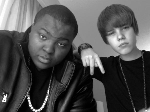 Justin-Sean-Kingston-justin-bieber-9406441-600-450 - justin bieber