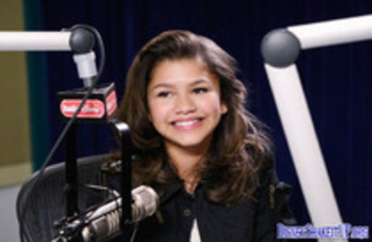 29969374_YQWOEVNCW - zendaya coleman-rocky blue