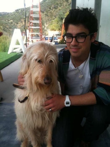 Jonas L.A. Backstage