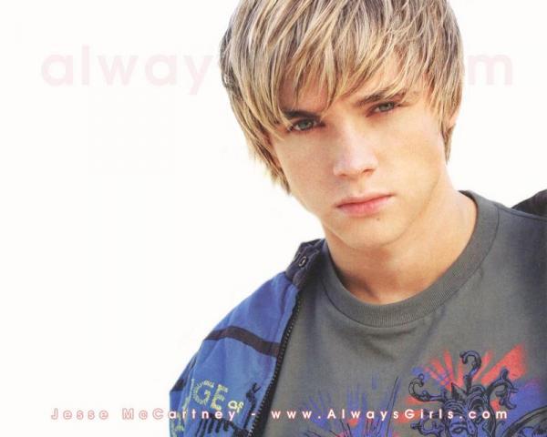 Jesse_McCartney_1252677921_2