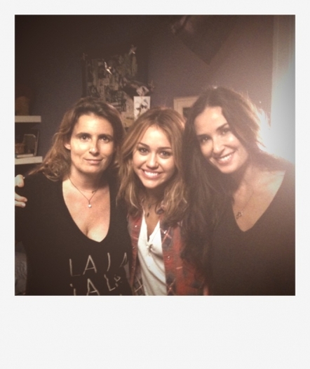 First day on LOL for me and Miley with our amazing director Lisa Azuelos