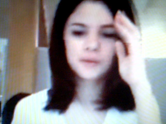 Selena Gomez Live Chat (70)