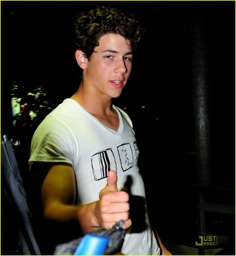 27 - Jonas Brothers