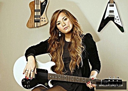 - Lovato xD ♥