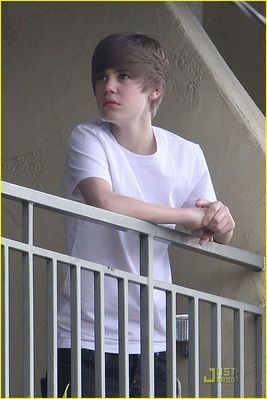 Filming For Bieber Or Die 2010 (2)
