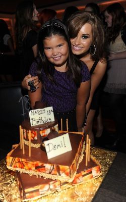 Demi\'s 18th Birthday Party (8)