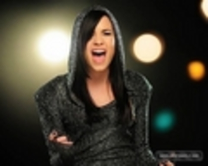 remeber-december-music-video-pics-demi-lovato-8853069-120-96