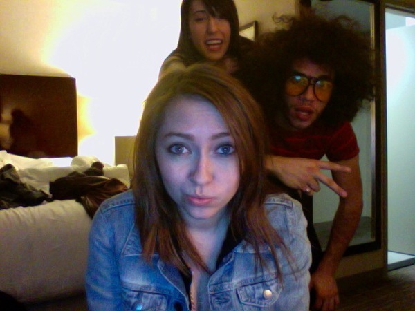gettin' ready to play a show with these kidz!
