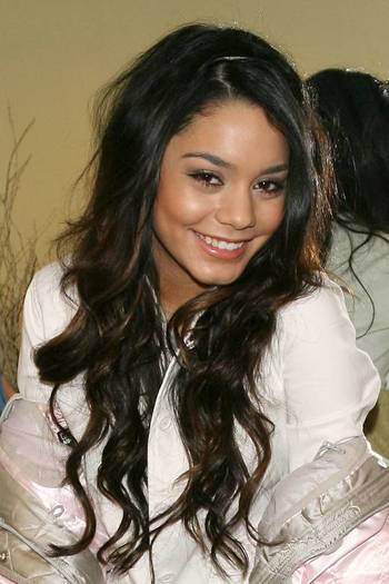 Vanessa_Anne_Hudgens[1]