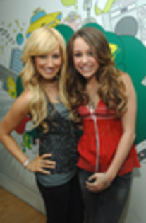 Miley-Cyrus-and-Ashley-Tisdale-miley-cyrus-118585_79_120 - Disney Stars