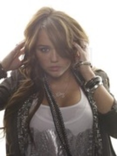 16137131_DVDRICGNX - Sedinta foto Miley Cyrus 45