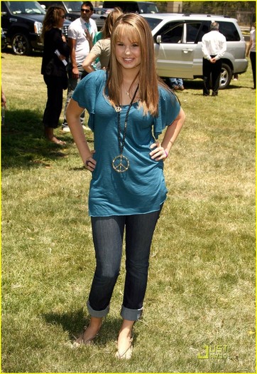 Debby-debby-ryan-6605843-842-1222