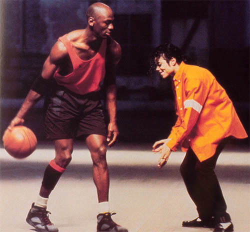 michael_jordan_vs_michael_jackson[1] - Michael Jackson