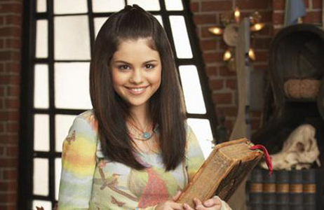 gs_selena_gomez_090905_m