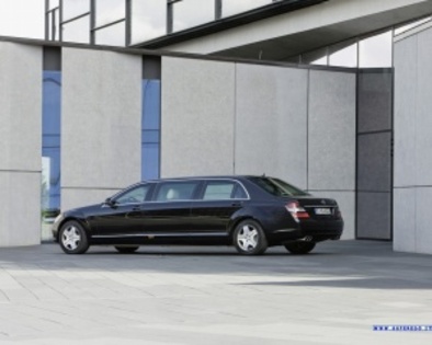 Mercedes_S-pullman_1329