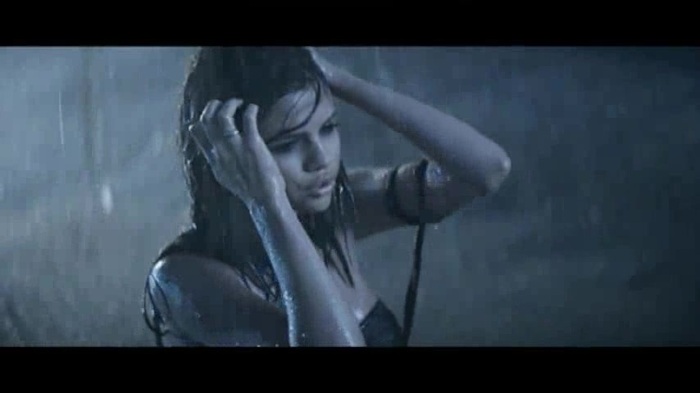 Selena Gomez & The Scene - A Year Without Rain 599