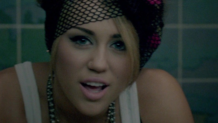 Miley Cyrus - Who Owns My Heart 0309