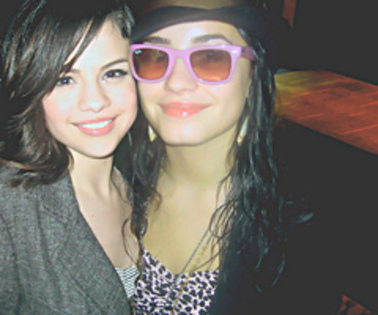 With Selena. - 0_HaHA_This is my only account here_00
