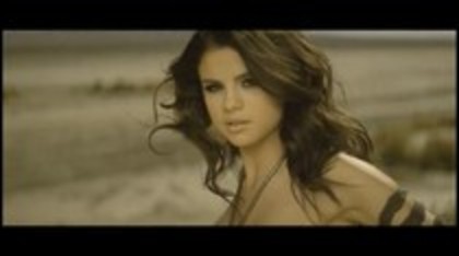 41788825_GGHXGSOQQ - selena gomez videos